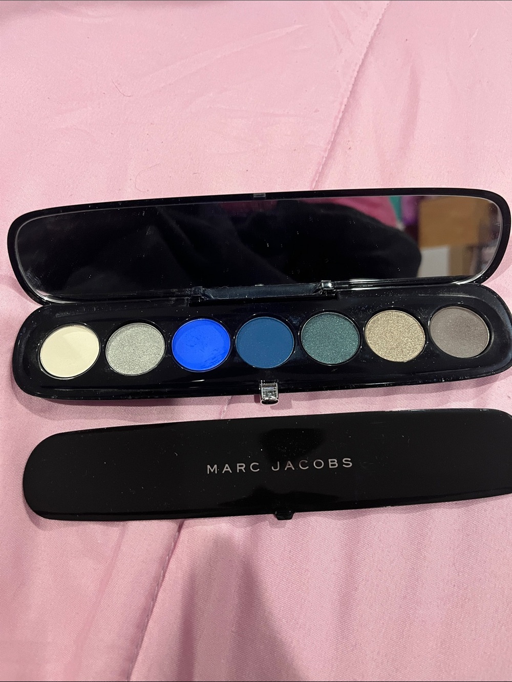 💕MARC JACOBS EYE-CONIC EYESHADOW PALETTE *760-SMARTORIAL*💕